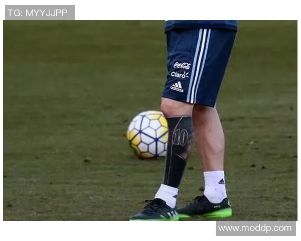 足球明星腿部纹身艺术揭秘展现个性与风格的独特魅力