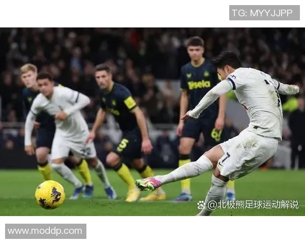 香港足球明星队引发的争议与反思：体育精神与商业利益的碰撞